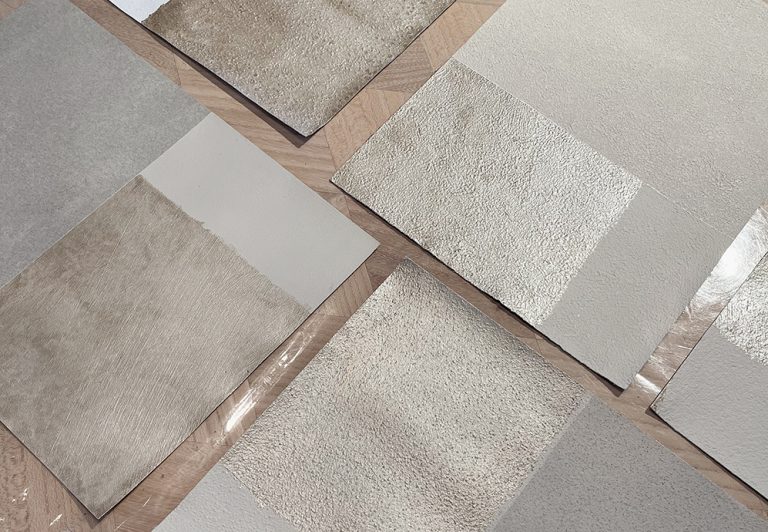 【検証】ビニールクロスの上からポーターズペイントを塗ると仕上がりはどうなる？